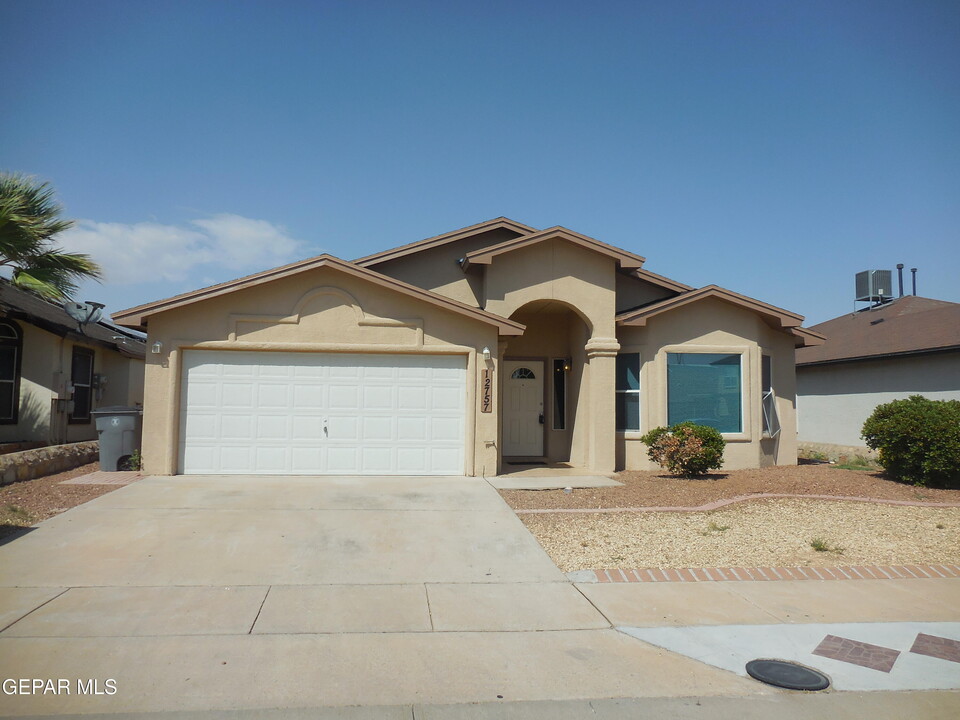 12757 Tierra Monje Ln in El Paso, TX - Building Photo