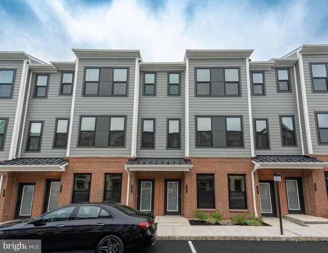 1208 Parker Blvd in West Windsor Township, NJ - Building Photo - Building Photo
