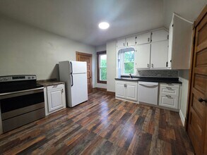 750 Baker St in Wisconsin Rapids, WI - Building Photo - Building Photo