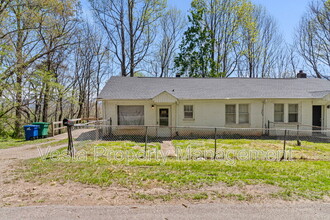 118 Pine Hill Dr in Swannanoa, NC - Building Photo - Building Photo