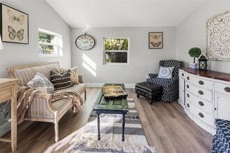 1606 E Osborne Ave in Tampa, FL - Foto de edificio - Building Photo