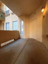 7155 S Durango Dr in Las Vegas, NV - Building Photo - Building Photo