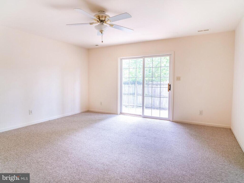 7319 Monticello Blvd in Springfield, VA - Building Photo