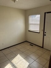 944 SW 98th St in Oklahoma City, OK - Building Photo - Building Photo