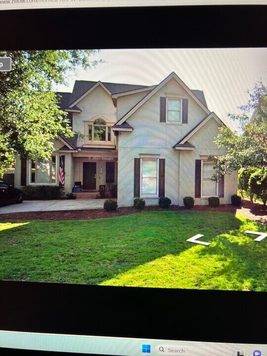 184 W Commons Dr in St. Simons Island, GA - Building Photo