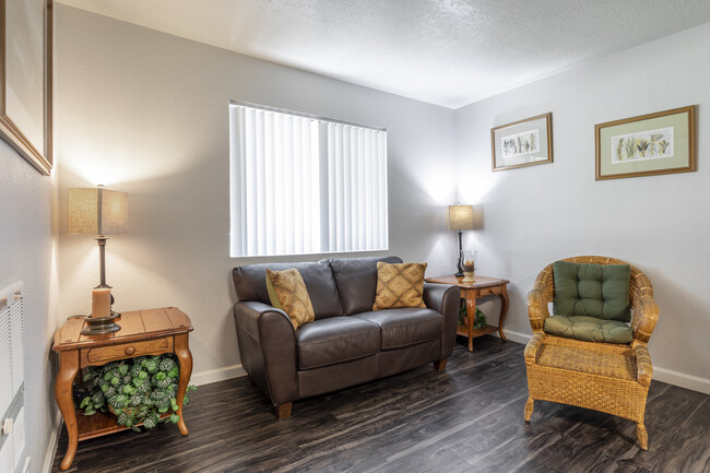 Tierra Pointe in Albuquerque, NM - Building Photo - Interior Photo