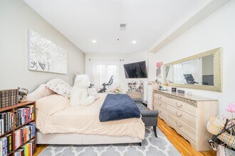 108 Monroe St in Hoboken, NJ - Building Photo - Building Photo