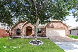 1013 Bainbridge Ln in Forney, TX - Building Photo