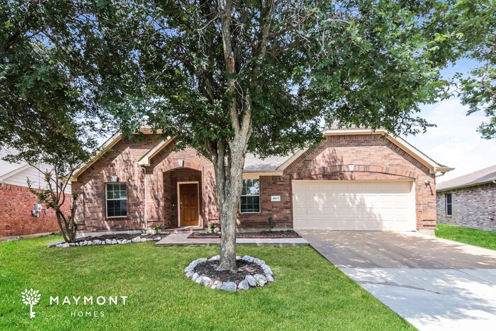 1013 Bainbridge Ln in Forney, TX - Building Photo