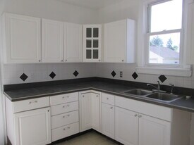 410 E Kline St in Girard, OH - Building Photo