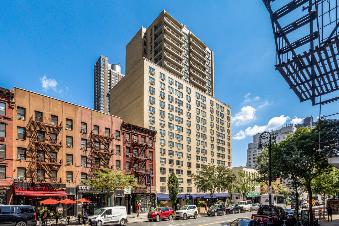 345 E 86th St in New York, NY - Building Photo