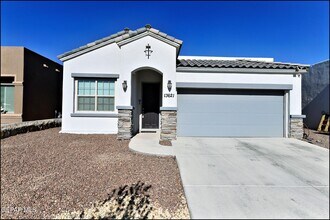 13621 Olney Ave in Horizon City, TX - Building Photo - Building Photo