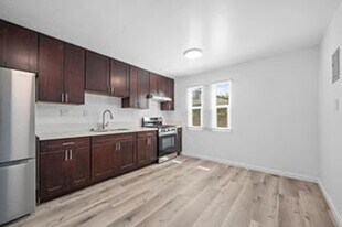 2136 Drescher St in San Diego, CA - Building Photo