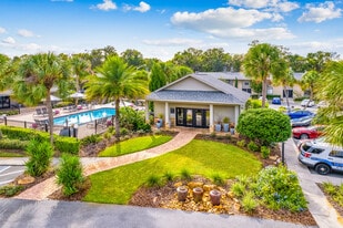 The Wynwood in Gainesville, FL - Building Photo