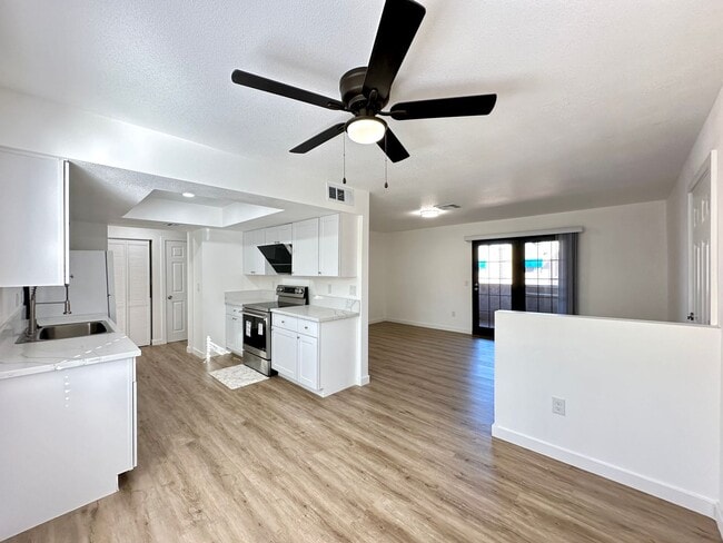 4160 Gannet Cir in Las Vegas, NV - Building Photo - Building Photo