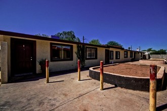 Sunset Acres in Phoenix, AZ - Building Photo - Building Photo