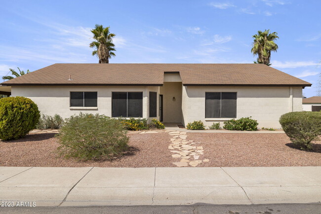 property at 11005 W Seldon Ln