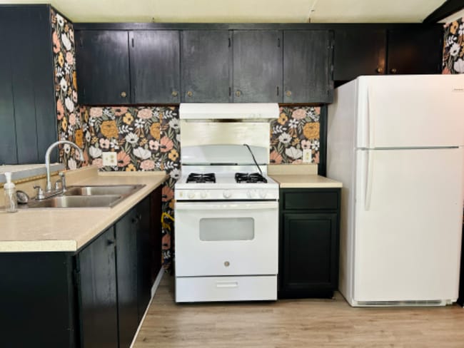 property at 115-191 Lindenview Cir