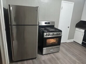 420 S 38th St, Unit #3 in Omaha, NE - Building Photo - Building Photo