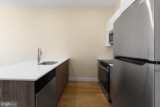 1701 S 4th St in Philadelphia, PA - Building Photo - Building Photo