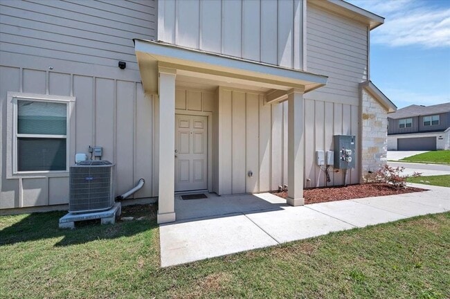 1204 Garland Rd in Georgetown, TX - Foto de edificio - Building Photo