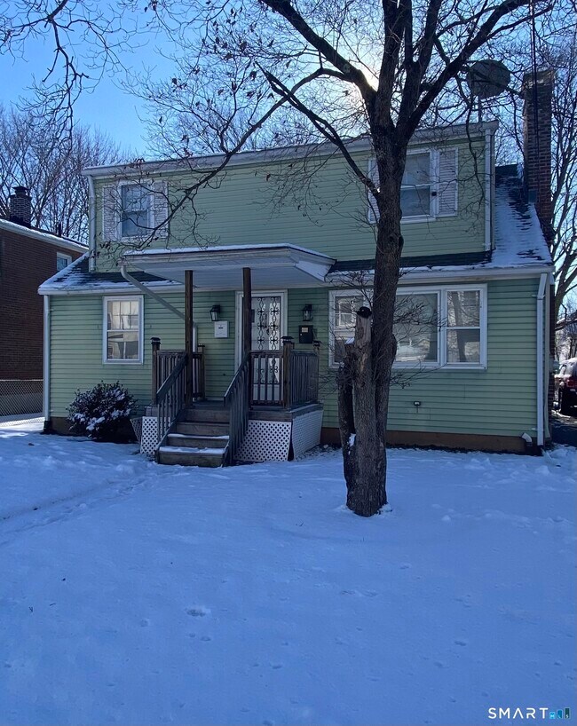 214 Columbia St in New Britain, CT - Building Photo - Building Photo