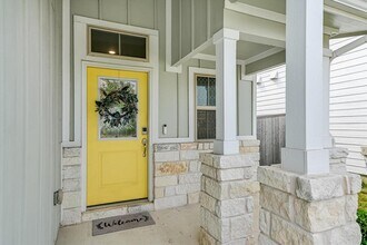6203 Dumfries Ln in Austin, TX - Building Photo - Building Photo