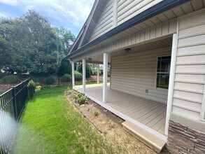 3796 Willow Lake Cir in Chattanooga, TN - Building Photo - Building Photo