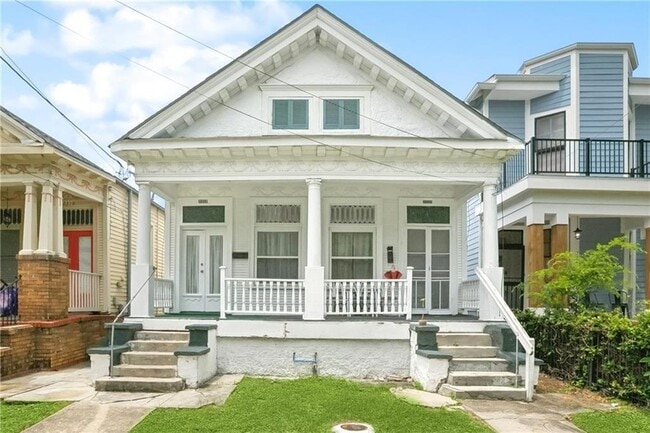 property at 2312 Marengo St