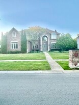 2227 Spartina Rd in Naperville, IL - Building Photo