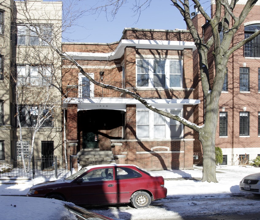 1248 W Cornelia Ave in Chicago, IL - Foto de edificio