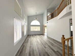 1121 Olvera Way in Las Vegas, NV - Building Photo - Building Photo