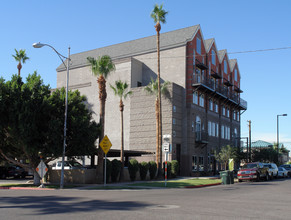 McKinley Condominiums in Phoenix, AZ - Building Photo - Building Photo