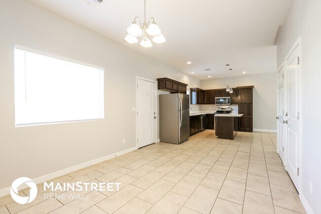 2000 N 36th St in Phoenix, AZ - Foto de edificio - Building Photo