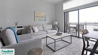 1215 Sawyer St in Houston, TX - Building Photo