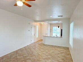1721 Spanish Sky Ave in Las Vegas, NV - Building Photo - Building Photo