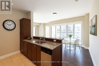 44 Bond St W in Oshawa, ON - Building Photo - Building Photo