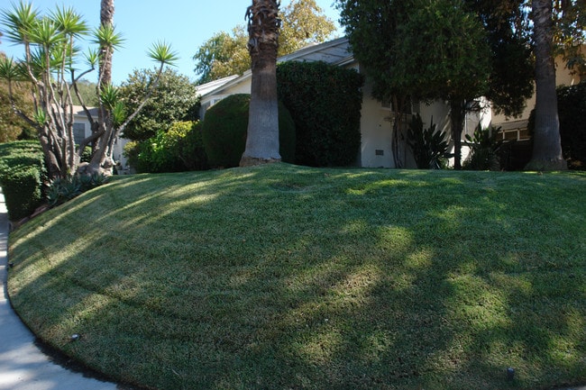 2012 Verdugo Rd in Glendale, CA - Foto de edificio - Building Photo