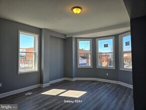 3301 N Front St in Philadelphia, PA - Foto de edificio - Building Photo