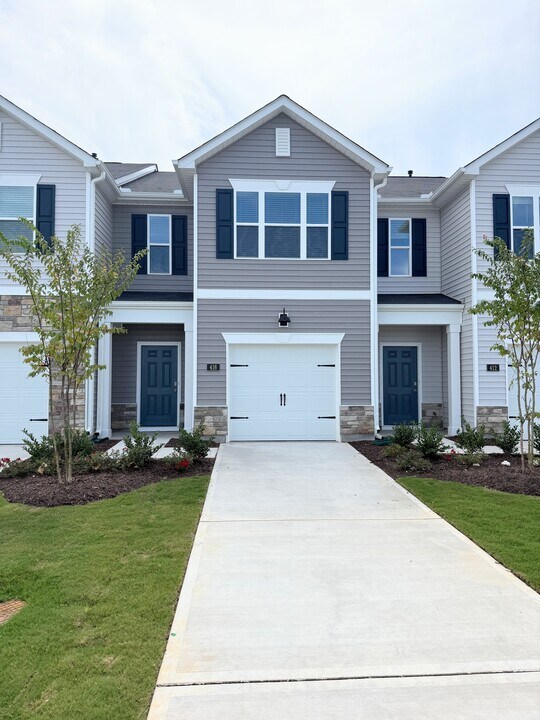 416 US-1 in Sanford, NC - Building Photo