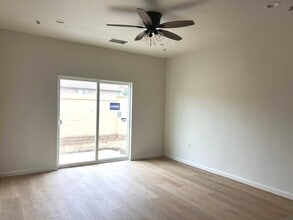 1520-1524 Sarba Ct in Los Banos, CA - Building Photo - Building Photo