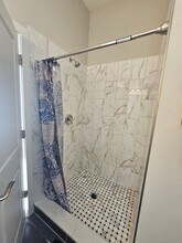 184 N Lamon Ave, Unit #1 in Chicago, IL - Building Photo - Building Photo