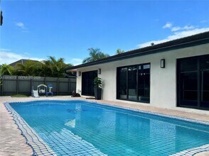 11104 SW 139th Ct in Miami, FL - Building Photo - Building Photo