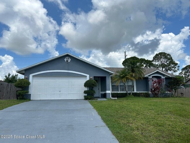 1242 Auburn Ave NW in Palm Bay, FL - Building Photo - Building Photo