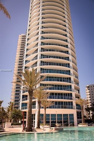 3101 S Ocean Dr-Unit -505 in Hollywood, FL - Building Photo