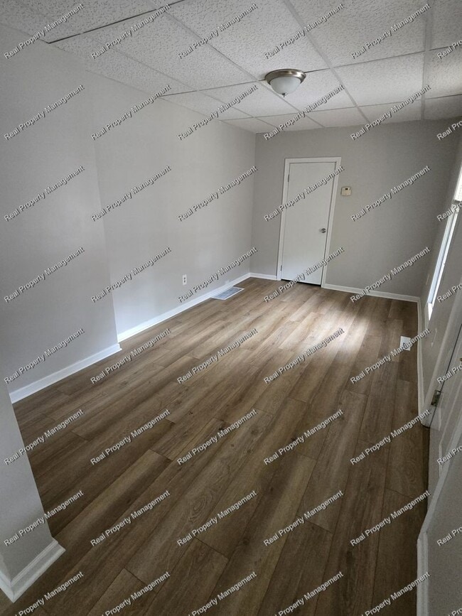 property at 409 Franklin St