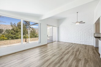 55210 Airlane Dr in Yucca Valley, CA - Foto de edificio - Building Photo