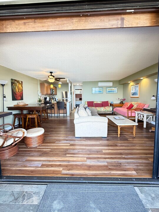 75-5782-5782 Kuakini Hwy in Kailua Kona, HI - Building Photo