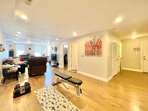 2620 W Cermak Rd in Chicago, IL - Building Photo - Building Photo