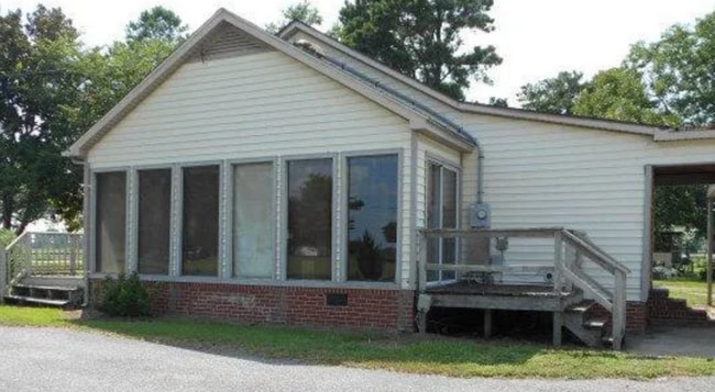 751 Gurleys Mill Rd in Princeton, NC - Building Photo - Building Photo